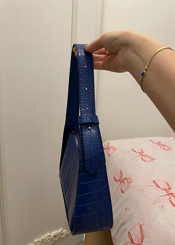 Koyu Mavi Deri Yılan Desenli Çanta - Görsel 3