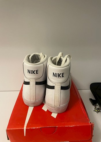 Nike Blazer Mid Kadın Spor Ayakkabı - Görsel 4
