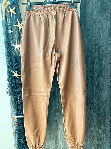 Diğer Deri beli ve paçası lastikli pantalon