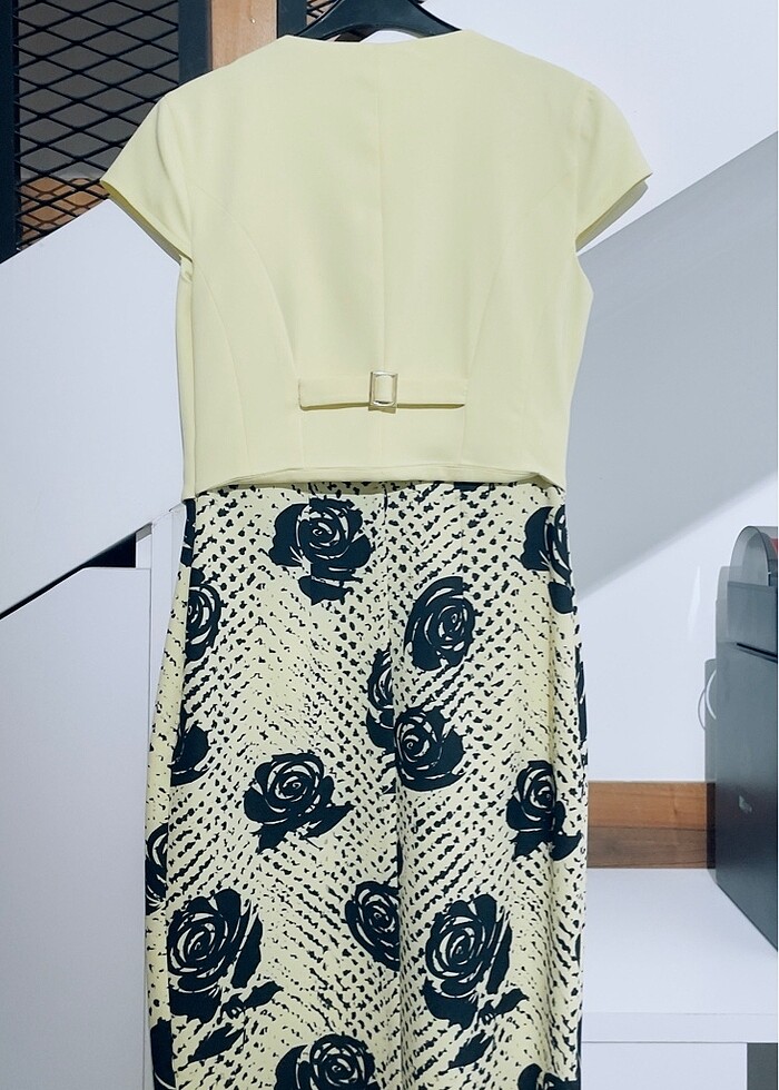 Kumaş sarı elbise - Görsel 2