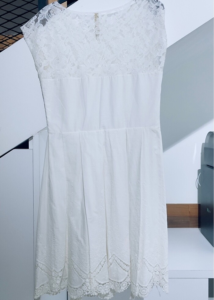 Yaka dantelli elbise - Görsel 3
