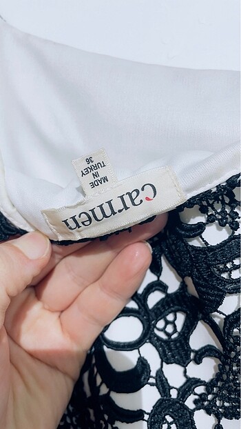 Bir kere giyildi astarlı üzeri güpür elbise - Görsel 7