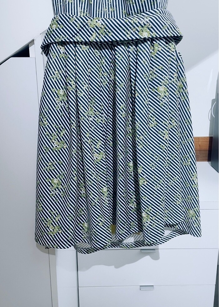 Arkası dekolte açık yeni kullanılmadı elbise - Görsel 5