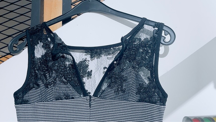 Elbise bir kere kullanıldı - Görsel 7