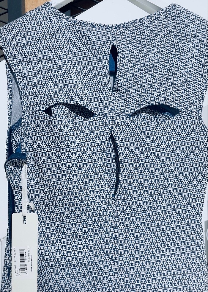 Arkası dekolteli üstü transparan tül - Görsel 4