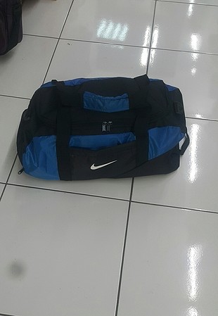 Mavi nike seyahat çantası 