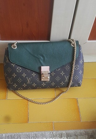 Louis Vuitton çapraz çanta