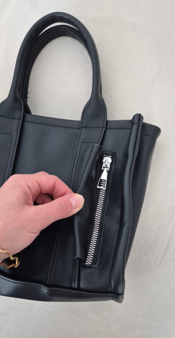 Fermuarlı Siyah Deri Kadın Çantası - Görsel 2