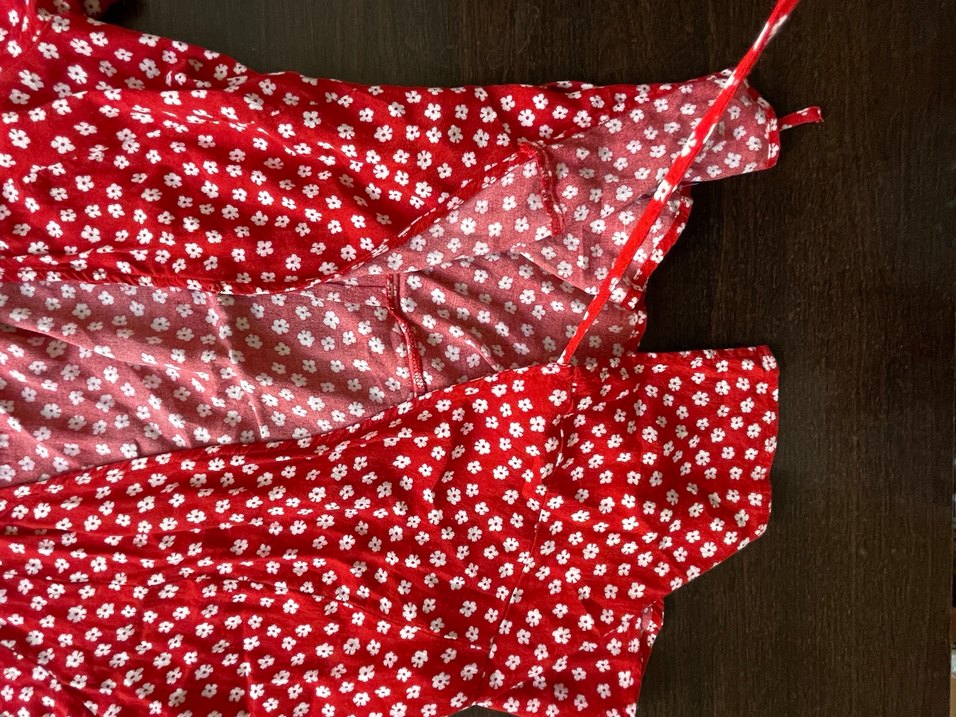 Kırmızı V Yakalı Fırfırlı mango bluz - Görsel 2