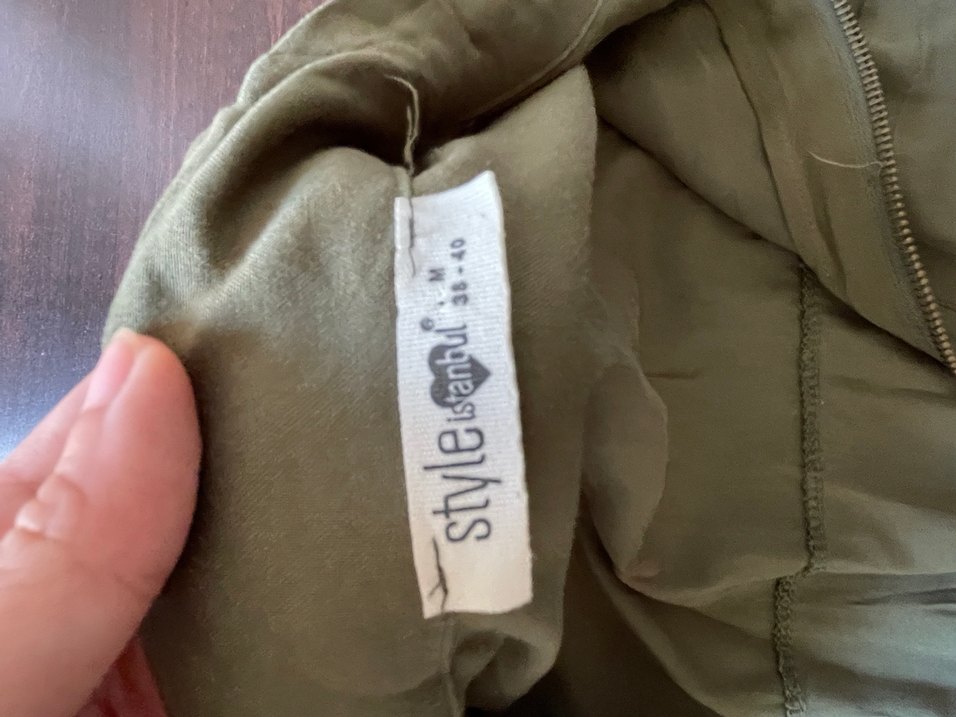 Asker yeşili V Yaka Kadın kısa Tulum - Görsel 3