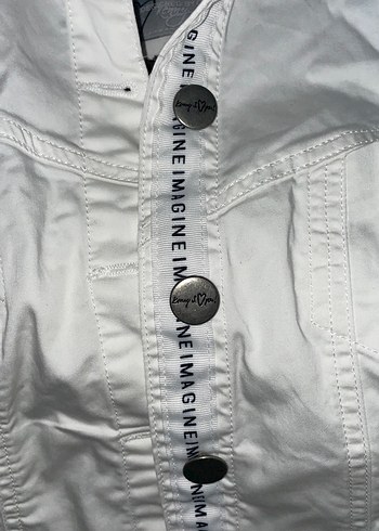 Düğmeli Beyaz Kadın Ceket - Görsel 2