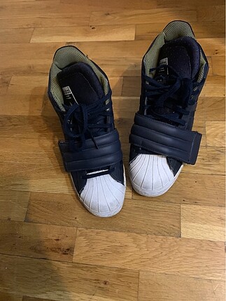 Adidas süperstar gizli topuk