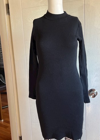 Siyah Yüksek Yakalı Kadın Triko Elbise - Görsel 2