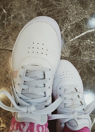 Adidas bayan Spor ayakkabı