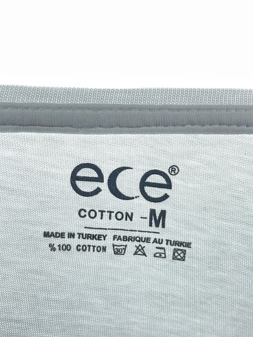 m Beden beyaz Renk Diğer T-shirt %70 İndirimli.
