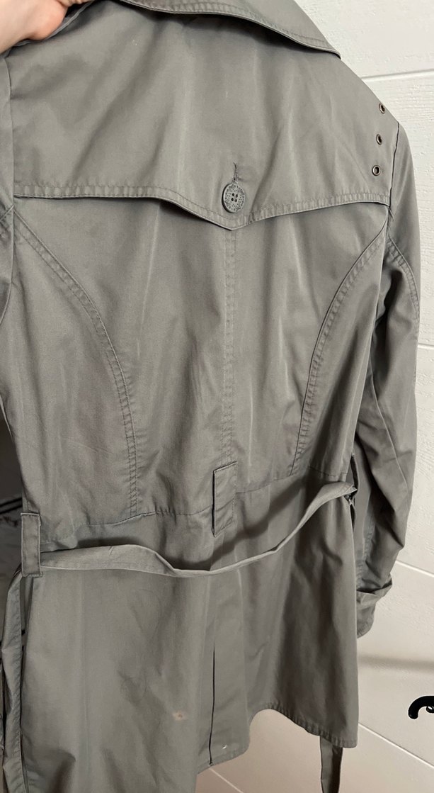 Yeşil Düğmeli Midi Trençkot - Görsel 5