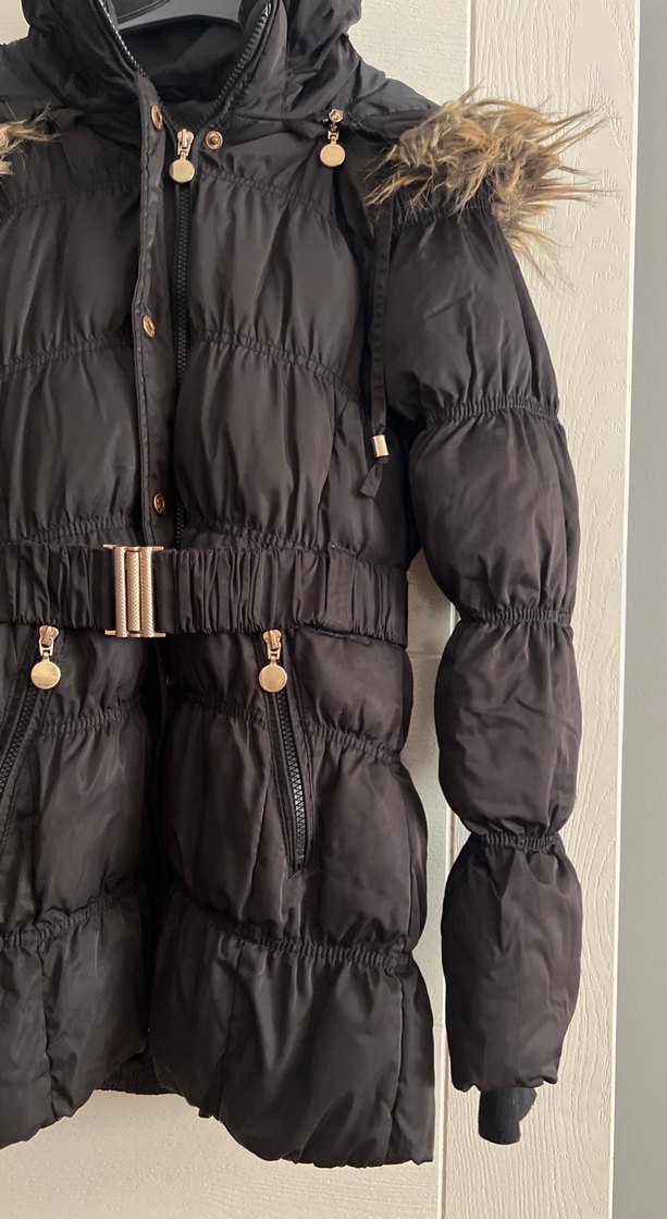 Siyah Kadın Kürklü Kemerli Kış Montu - Görsel 2