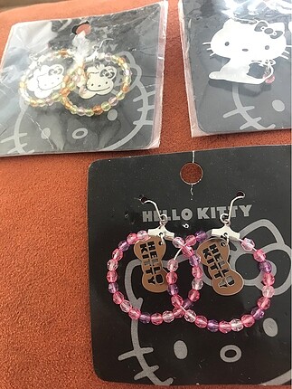 Hello Kitty Küpeler