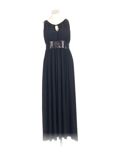 PreLoved Uzun Elbise %70 İndirimli.