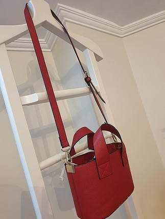 Zara Kırmızı Çanta
