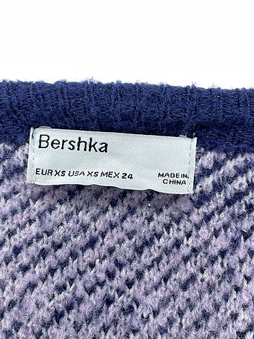 xs Beden çeşitli Renk Bershka Hırka %70 İndirimli.