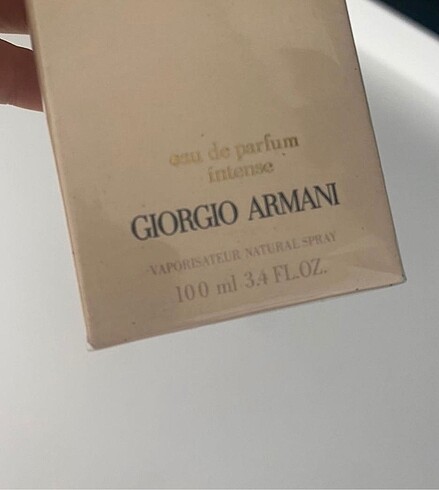 Beden Giorgio Armani Si Intense