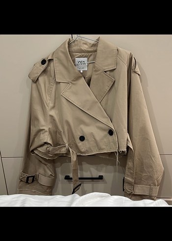 Zara Kemerli Kısa Kadın Trençkot - Görsel 2