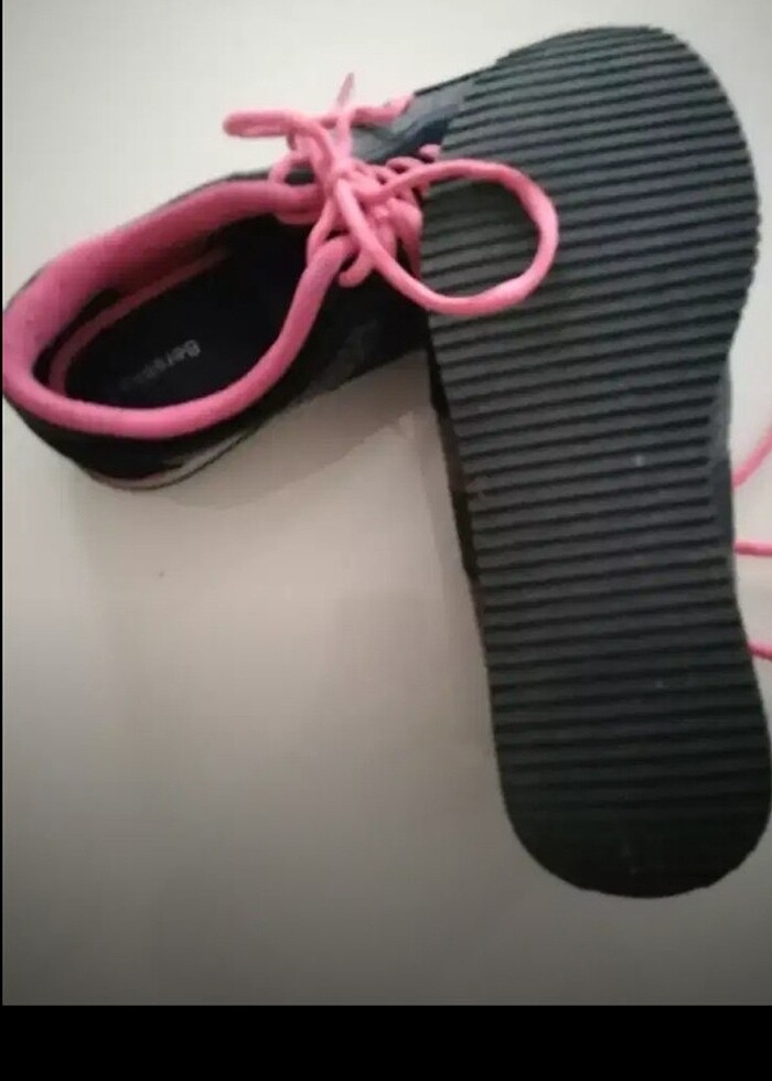 Bayan 40 numara spor ayakkabı. - Görsel 3