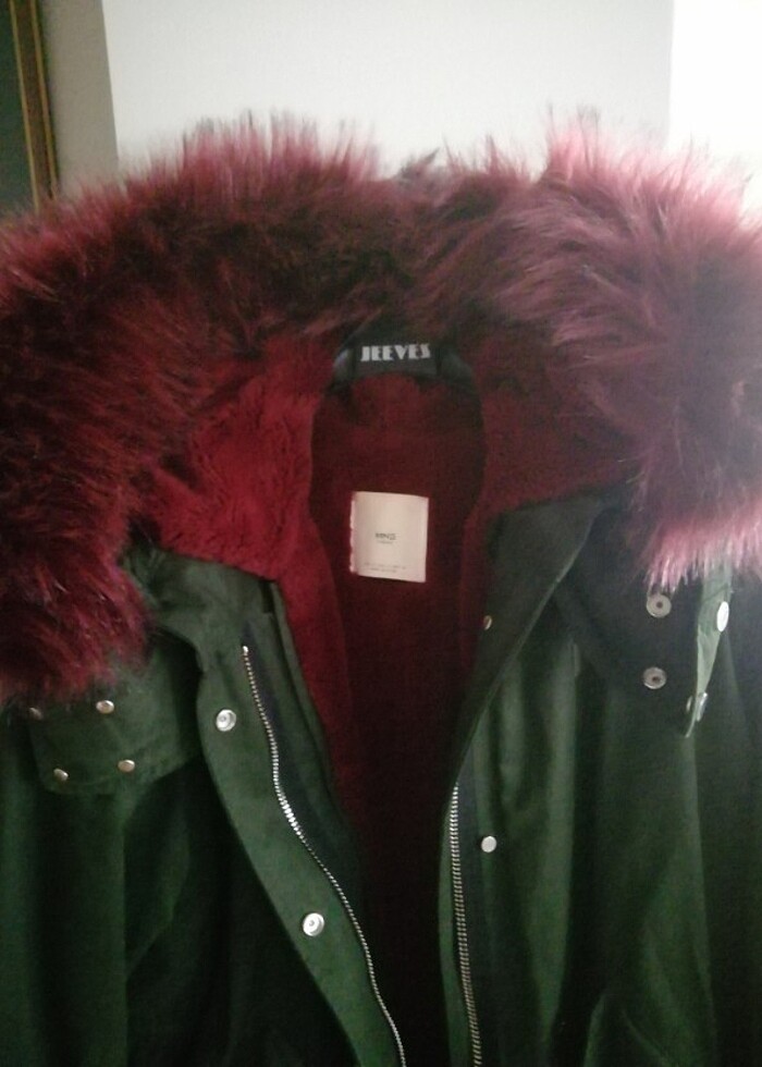 Mango içi fermuarlı kürklü Kaban. - Görsel 3