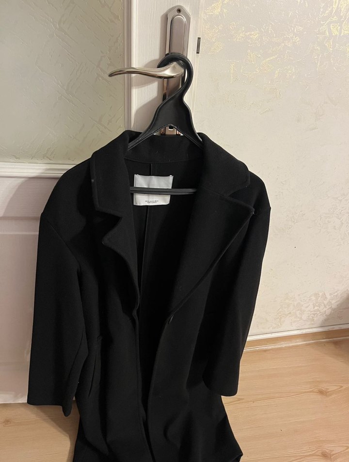 Siyah Tek Düğmeli Uzun Kaban bershka - Görsel 3