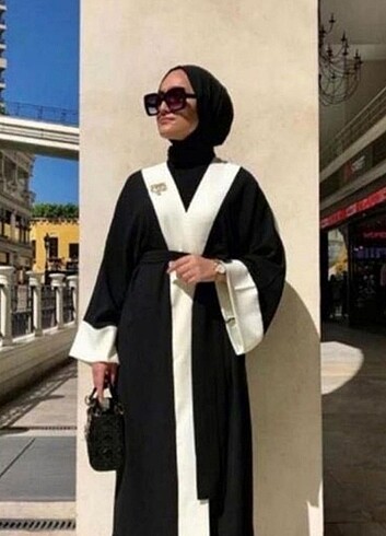 Tasarım ürünüdür 38 40 42 bedene kadar giyebilir , rahat kalıptı