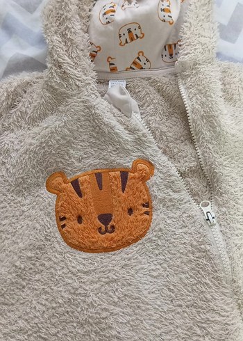 LC Waikiki Kapüşonlu Erkek Bebek Tulumu