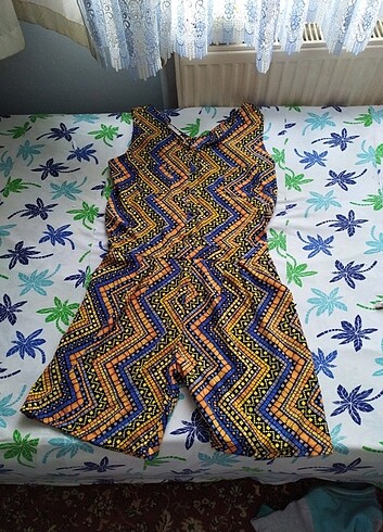 40 beden şortlu tulum 