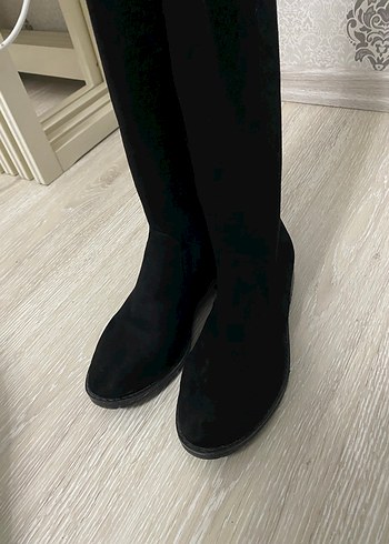 Siyah Süet Dizüstü çizme - Görsel 3