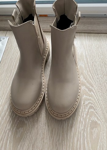 Bej kadın bot - Görsel 2