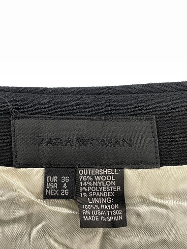 36 Beden siyah Renk Zara Mini Etek %70 İndirimli.