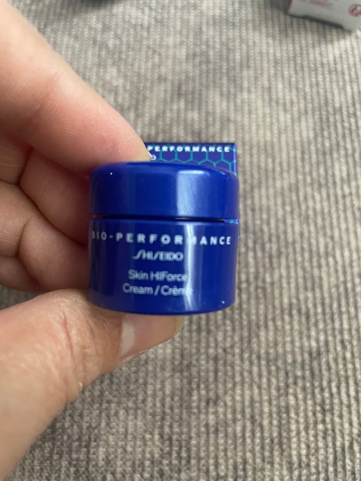Shiseido Bio-Performance Parlatıcı Krem 5ml - Görsel 5