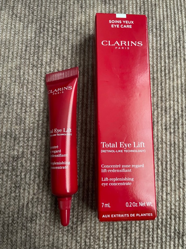 Clarins Total Eye Lift Göz Bakım Konsantresi 7ml - Görsel 3