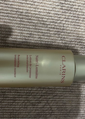  Beden Renk Clarins Nutri-Lumière Canlandırıcı Kadın Nemlendirici