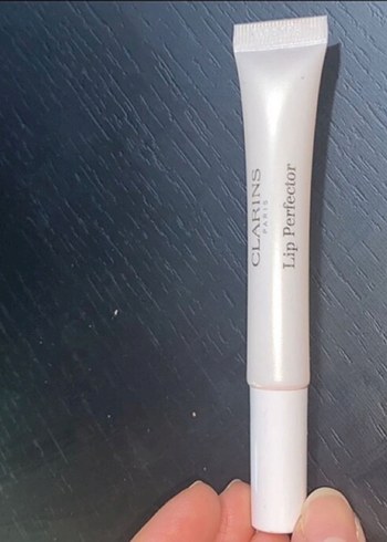 Clarins Lip Perfector Parlatıcı - Görsel 3