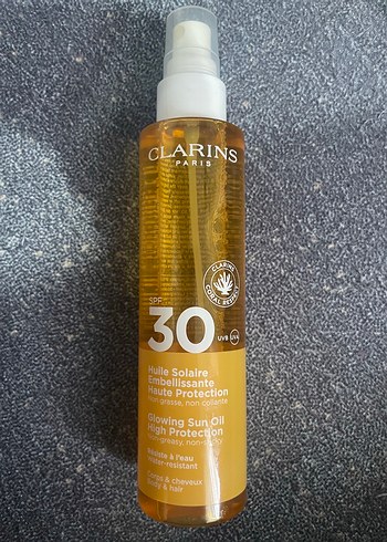 Clarins SPF 30 Yüksek Koruma Parlak Güneş Yağı - Görsel 3