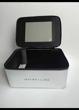 Maybelline Makyaj çantası 