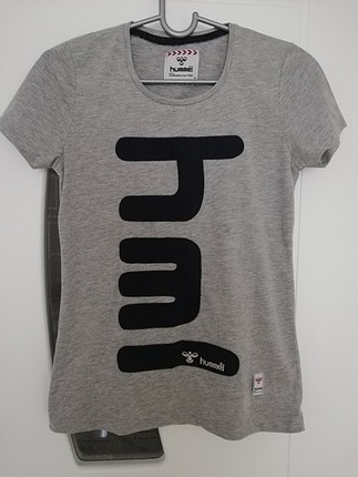 hummel t-shirt 