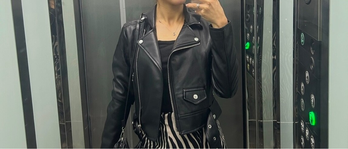xs Beden siyah Renk Bershka Deri Ceket