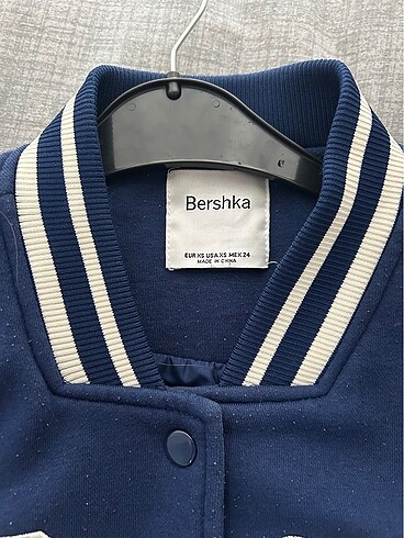 xs Beden Bershka kolej ceket