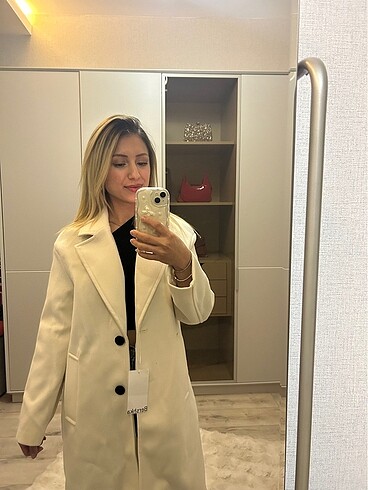 xs Beden beyaz Renk Bershka Kaban