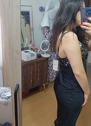 Zara Toplu yüklüyorum beğendiğiniz elbiseler için yazınız 