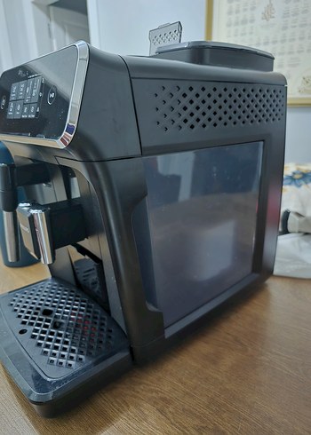 Philips tam otomotik espresso Makinesi ep2220 model - Görsel 2