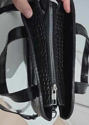 Siyah Yılan Desenli Deri Kadın Çanta lcw - Görsel 4