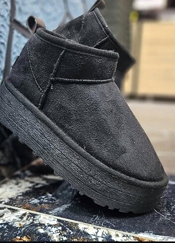 Ugg renk ve beden belirtin